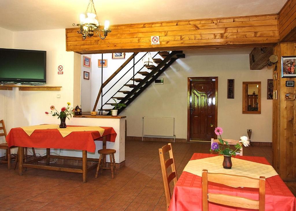Vila Sucu Hotel Poiana Mărului Esterno foto